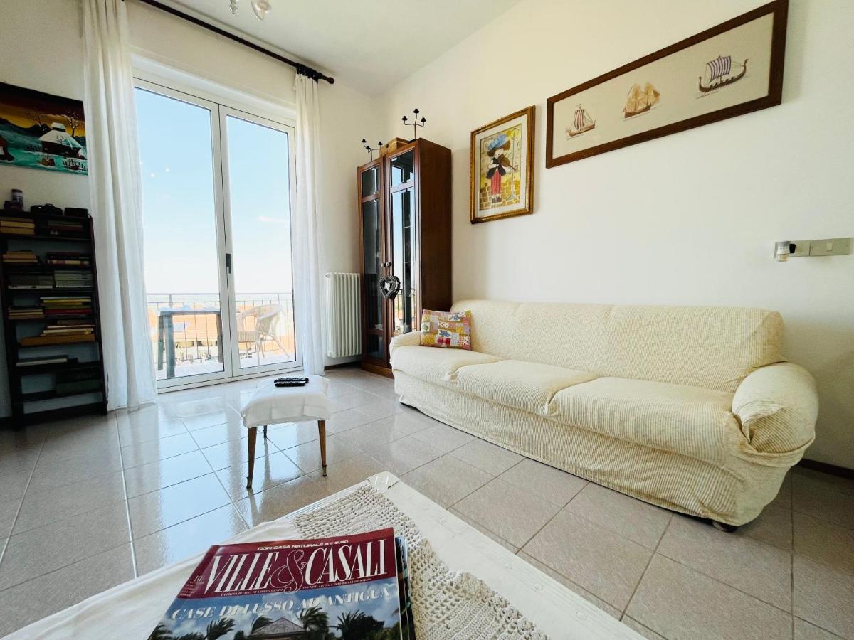 Frassinello Casa Vacanze Con Vista Panoramica מראה חיצוני תמונה